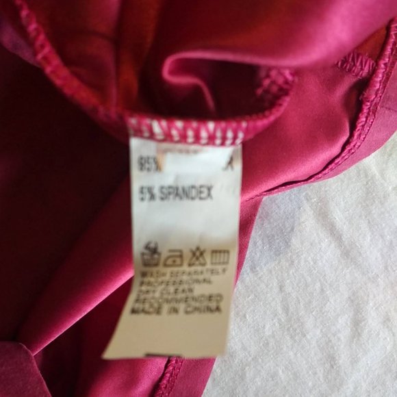 Plus Size Rose Red Zip Jacket - Picture 2 of 5
